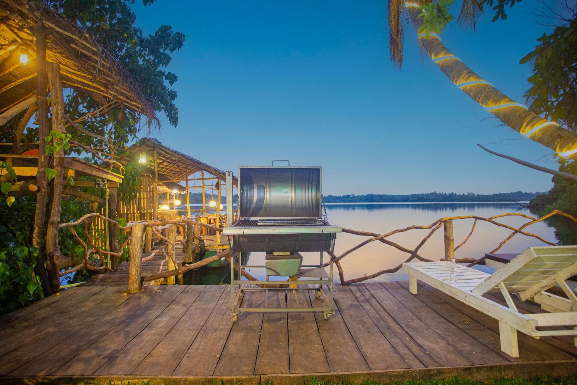 Aki Luna Lagoon Resort Хиккадува Экстерьер фото